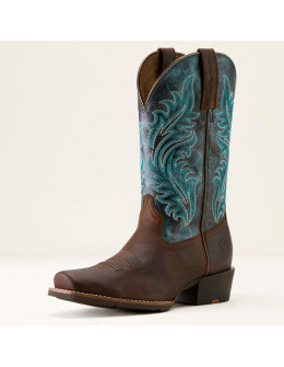 ladies western boots Ariat...